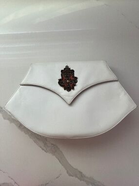 Vintage 80s White Leather Clutch Beaded Crest Emblem Architectural Purse